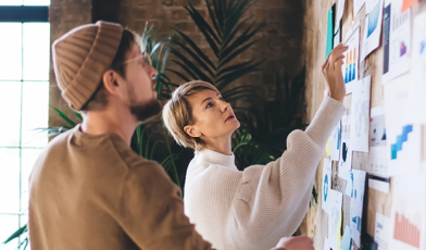 Agile a Scrum - czym się różnią i jak wdrożyć zwinność w firmie? Przewodnik