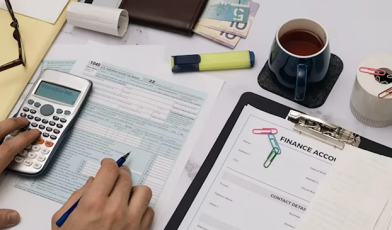 Cost of sales - czym jest w finansach firmy, jak go obliczyć i czym różni się od COGS? Poradnik