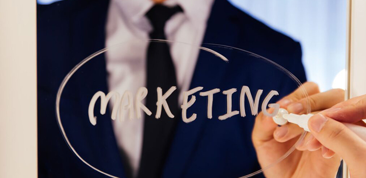 Funkcje badań marketingowych - czym są i jak wspierają decyzje biznesowe? Przewodnik