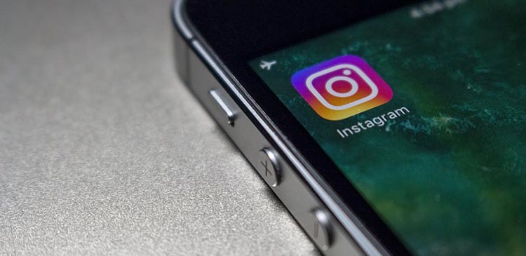 Kupowanie followersów na Instagramie - czym jest, jak działa i dlaczego niszczy profil? Kompleksowy poradnik