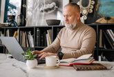 Nauka SEO - jak zacząć od zero naukę pozycjonowania stron i sklepów internetowych? Poradnik