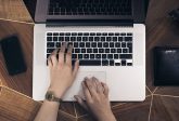 Strona zawiera przekierowanie - co oznacza ten status w Google Search Console i jak go naprawić? Poradnik