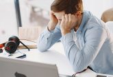 Szum informacyjny - czym jest i jak przebić się przez cyfrowy hałas? Poradnik
