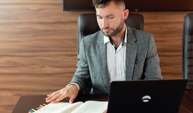 Tworzenie ofert handlowych - czym jest i jak krok po kroku przygotować ofertę, która naprawdę sprzedaje? Poradnik