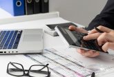 Zarządzanie długiem - czym jest i na czym polega ten proces? Przewodnik